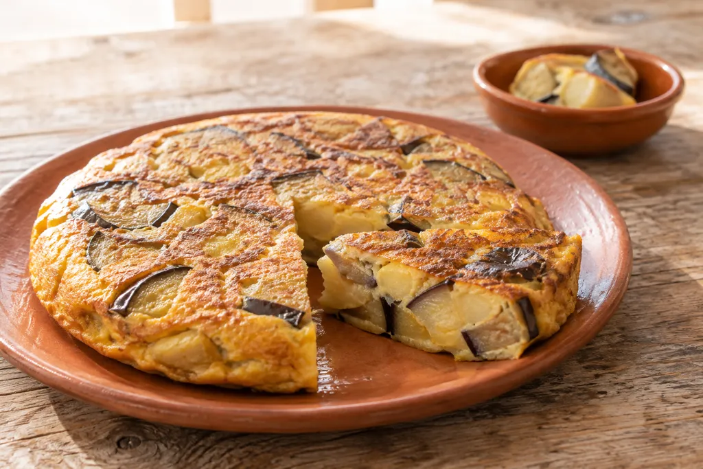 じゃがいもとなすのスペイン風卵焼きの完成イメージ