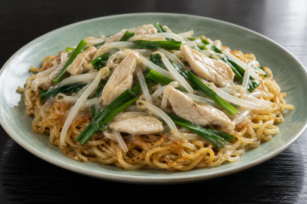 鶏むね肉ともやしのあんかけ焼きそばの完成イメージ