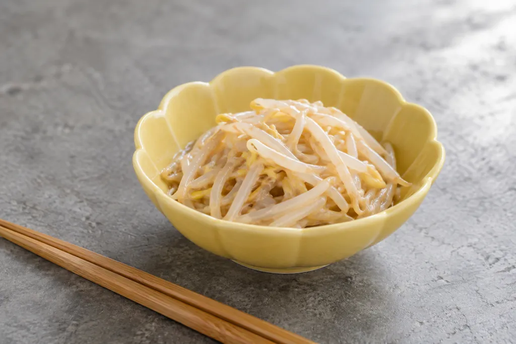 もやしと練りごまの中華ごま味噌和えの完成イメージ