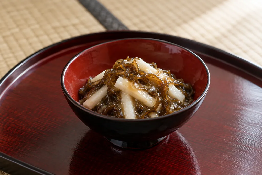 もずくと長芋の酢味噌和えの完成イメージ