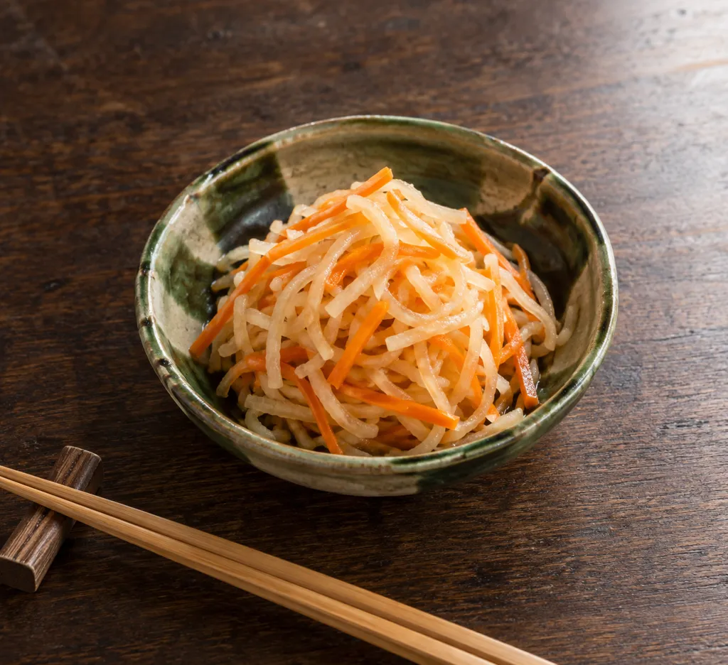 切り干し大根とにんじんの酢の物の完成イメージ