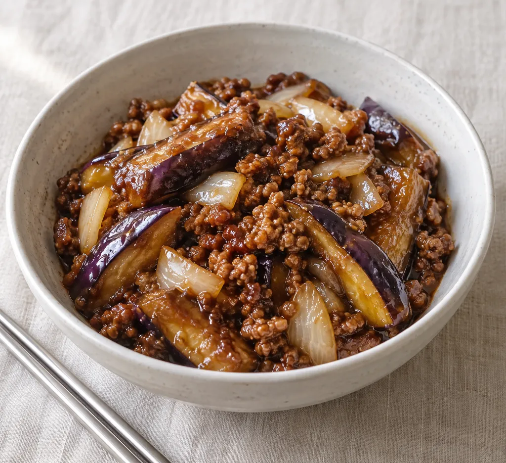 牛ひき肉となすの甘辛味噌炒めの完成イメージ