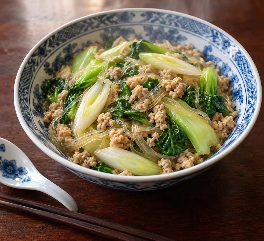 鶏ひき肉とチンゲン菜の春巻き風炒めの完成イメージ