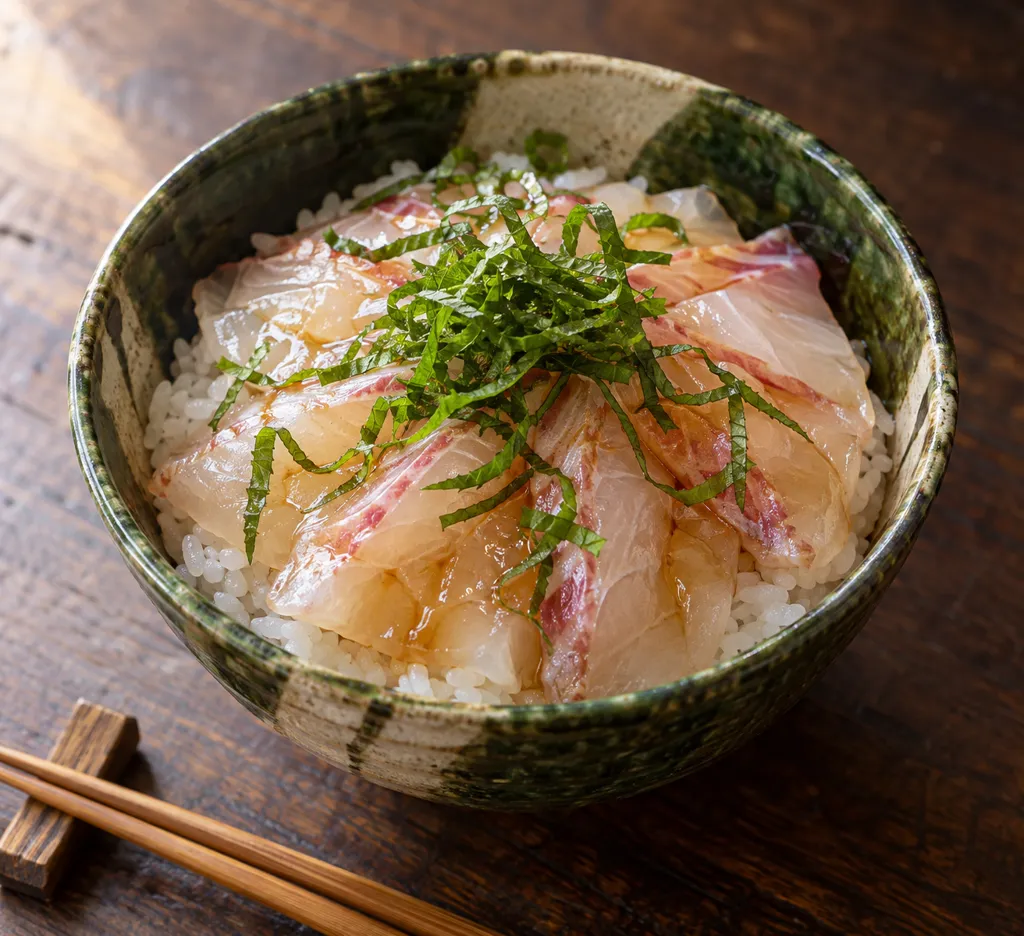 たいと大葉の海鮮丼の完成イメージ