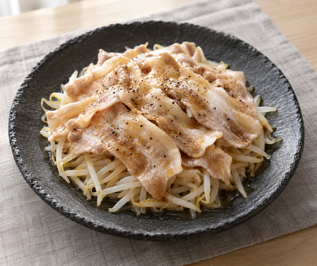 豚バラ肉ともやしのレンジ重ね蒸しの完成イメージ