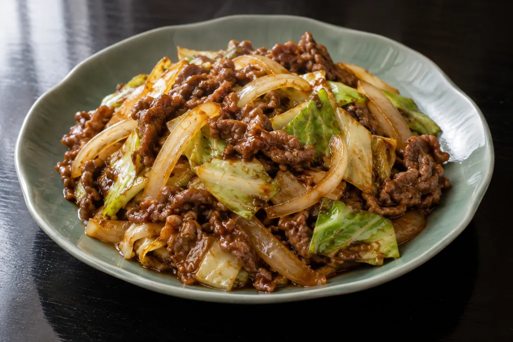 牛こま肉と玉ねぎの味噌炒めの完成イメージ