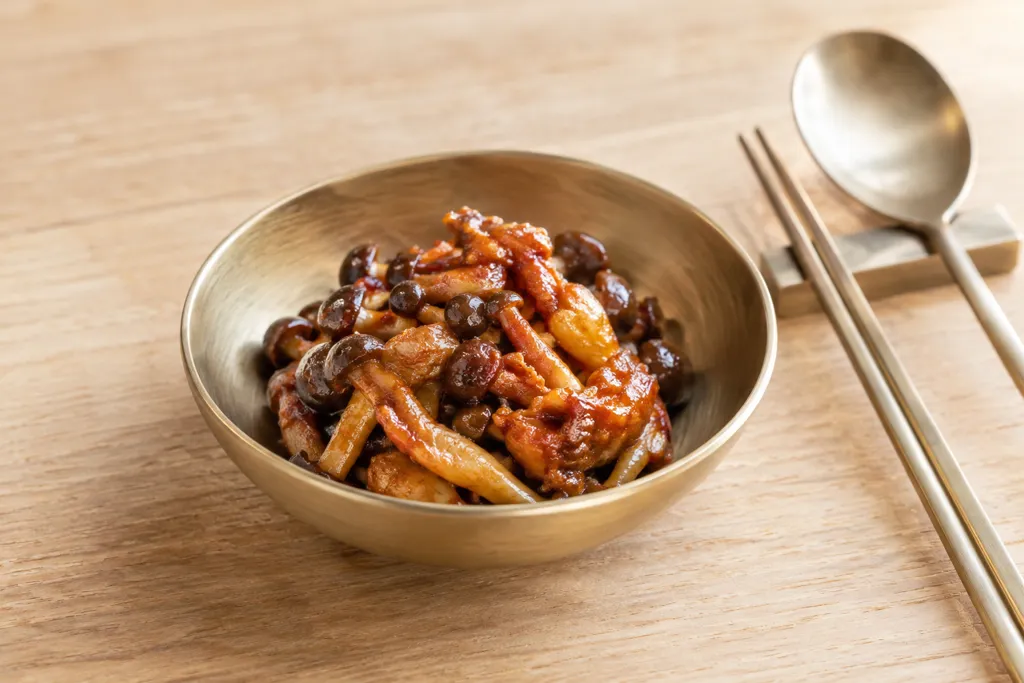 しめじと甘辛だれのヤンニョム揚げ焼きの完成イメージ