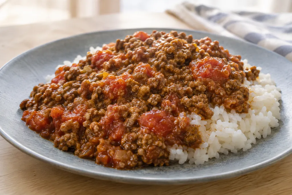 合いびき肉とトマトのドライカレーの完成イメージ