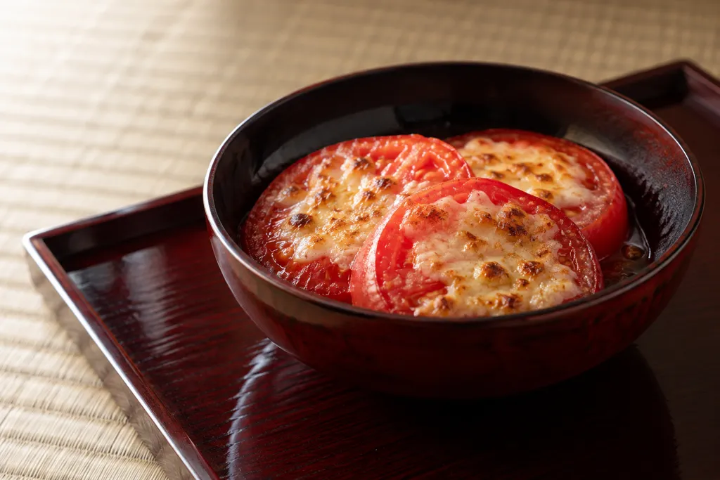 トマトのにんにくマヨ焼きの完成イメージ