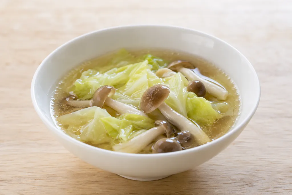 キャベツとしめじの中華スープの完成イメージ