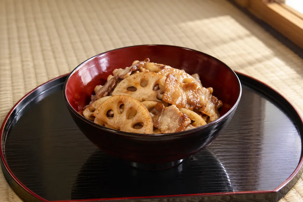 れんこんと豚バラ肉のしょうが醤油焼きの完成イメージ