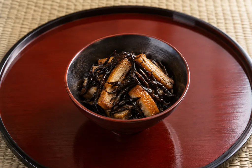 ひじきとさつま揚げの煮物の完成イメージ