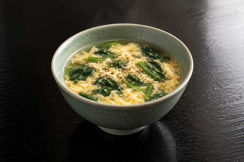 ほうれん草と卵の酸辣スープの完成イメージ