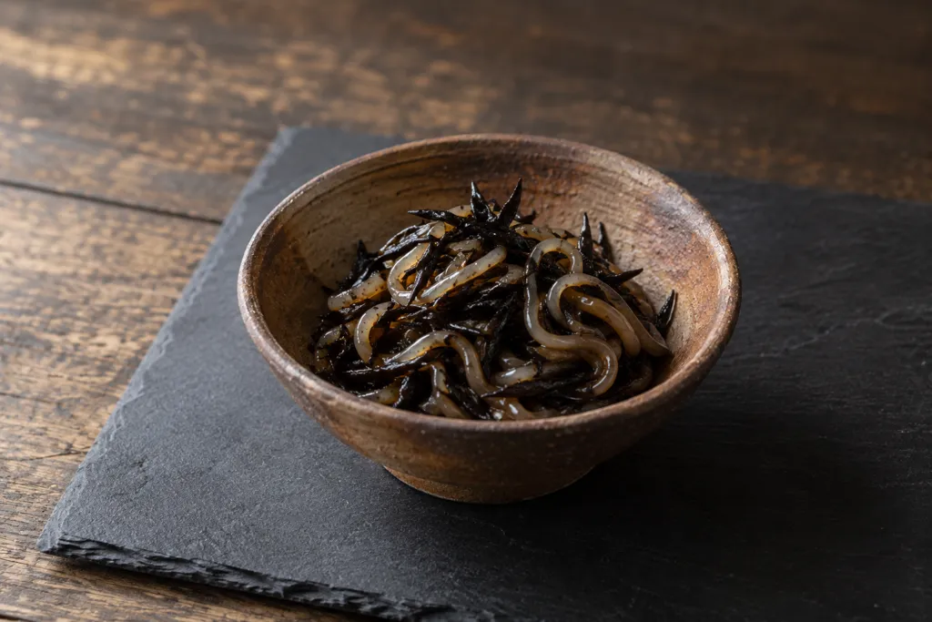 ひじきとしらたきの煮物の完成イメージ