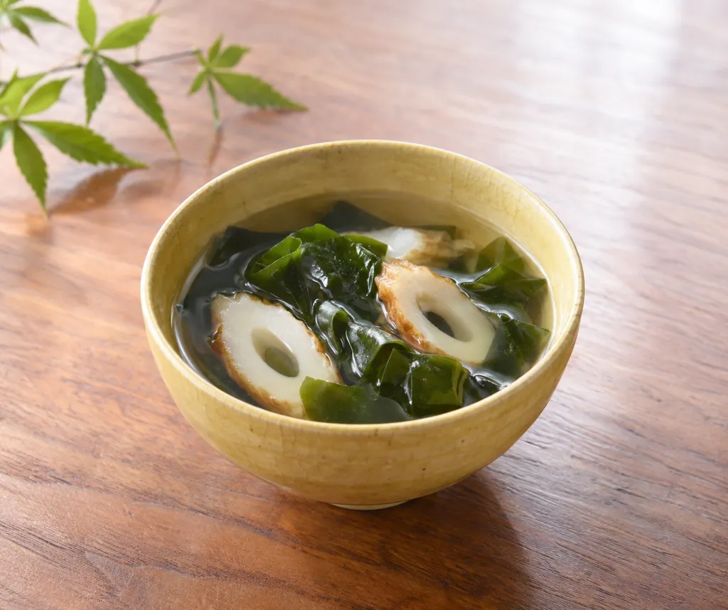 生わかめとちくわのうまみスープの完成イメージ