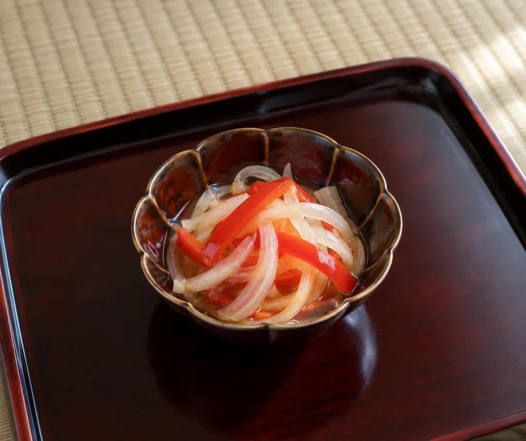 パプリカと玉ねぎのだし浅漬けの完成イメージ