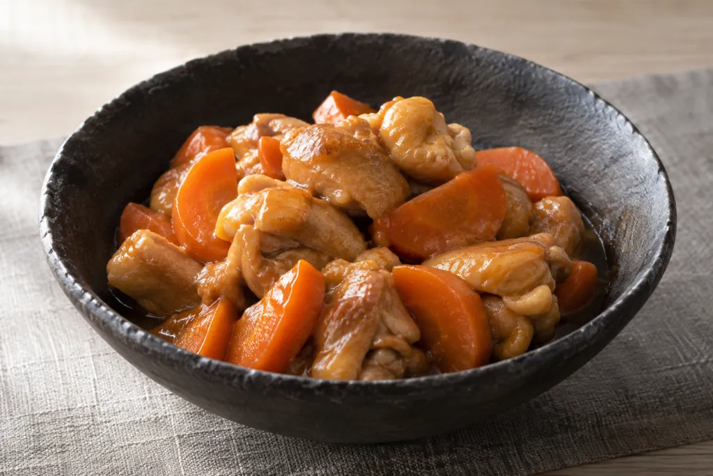 鶏もも肉とにんじんの味噌煮の完成イメージ
