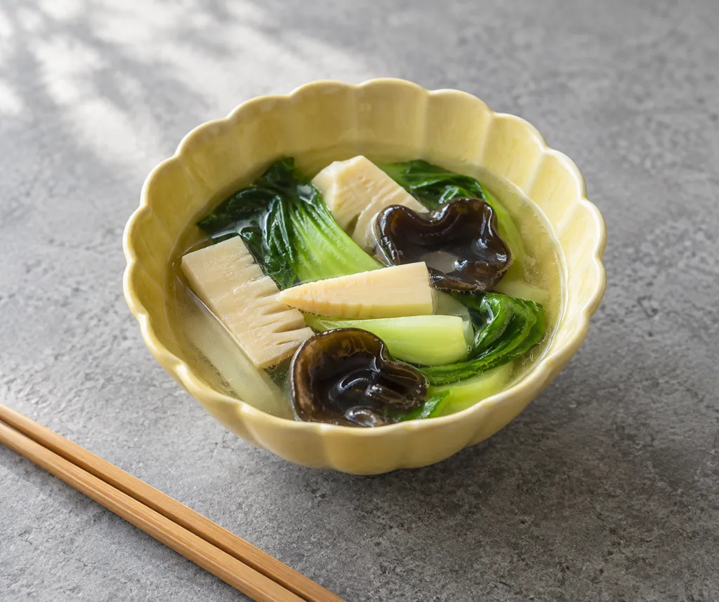 たけのこときくらげの中華スープの完成イメージ