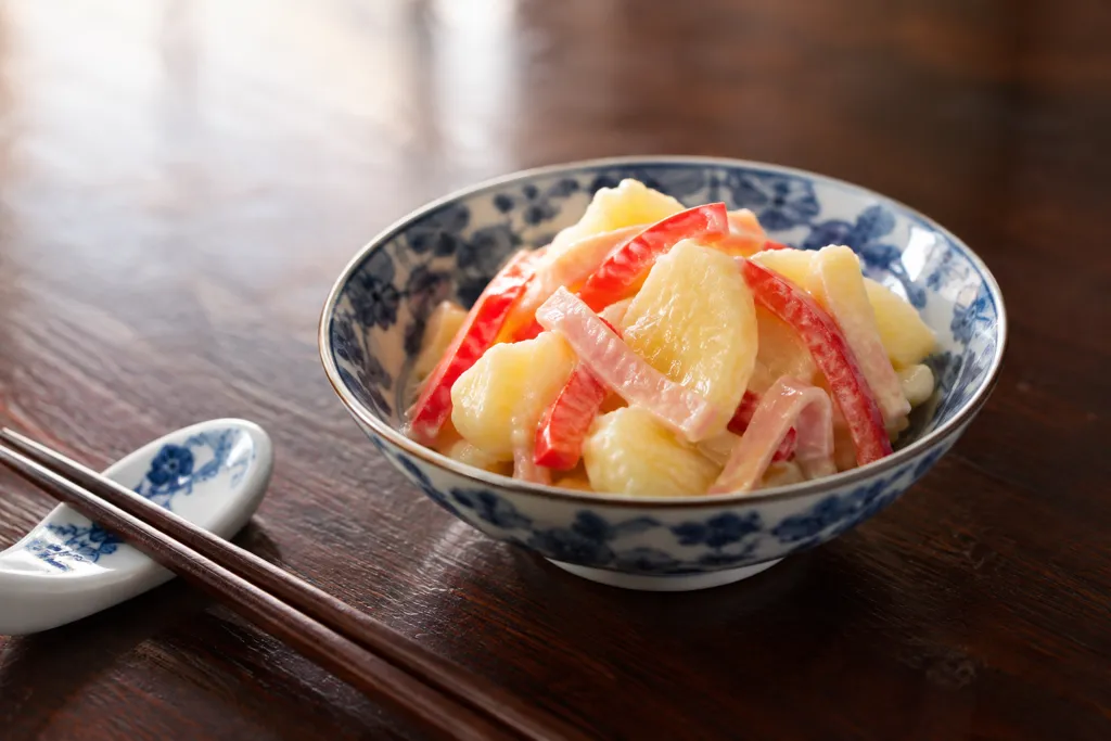 パプリカとハムの中華ポテトサラダの完成イメージ