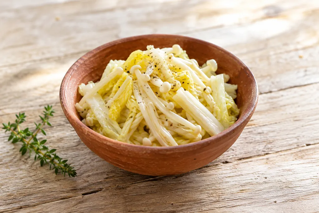 白菜とえのきのレンジ温野菜サラダの完成イメージ