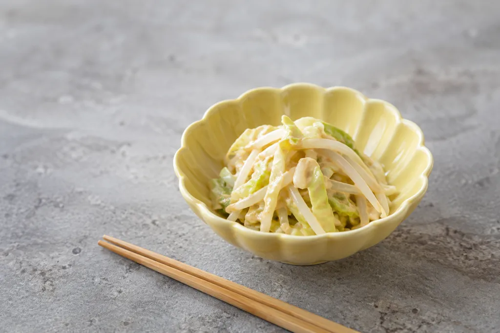 キャベツともやしの中華ごま味噌和えの完成イメージ
