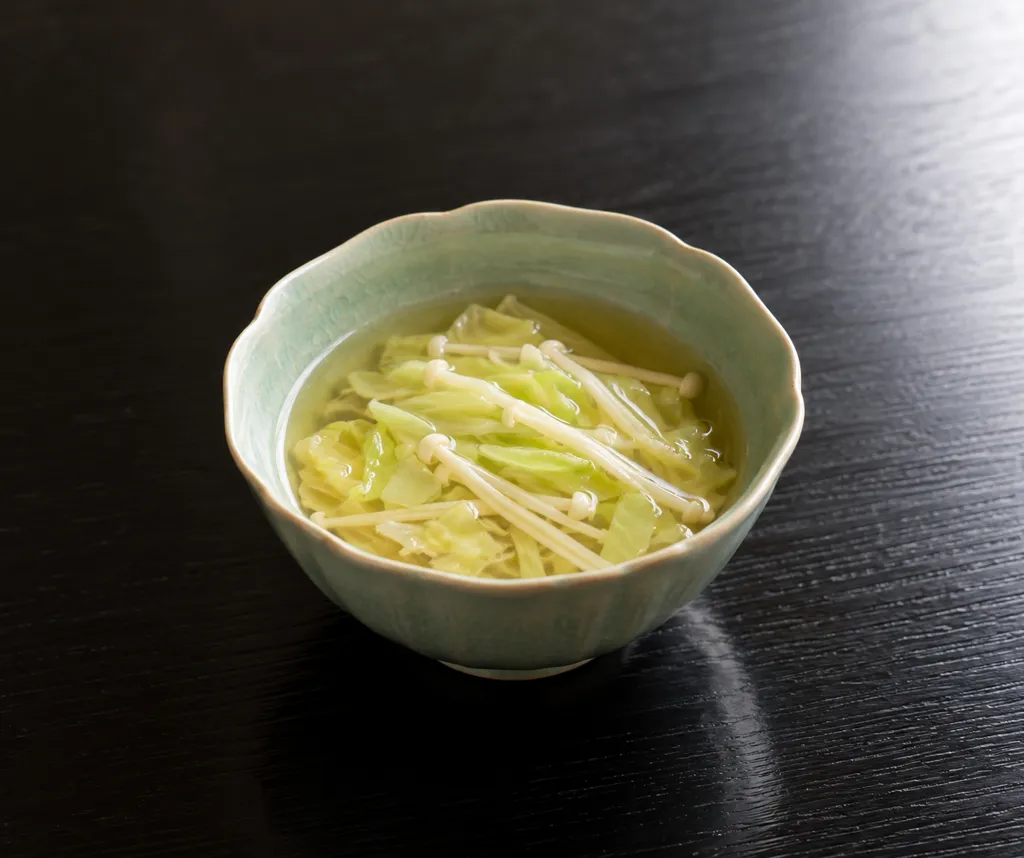 キャベツとえのきの中華スープの完成イメージ