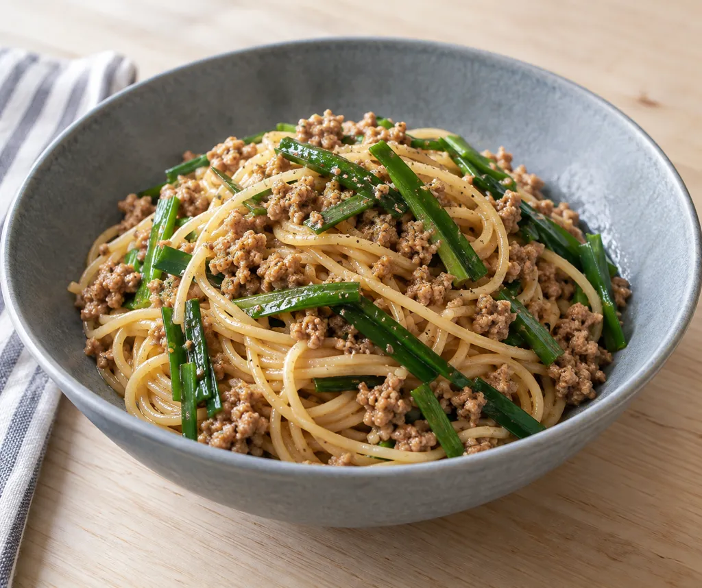 豚ひき肉とニラのペペロン風パスタの完成イメージ