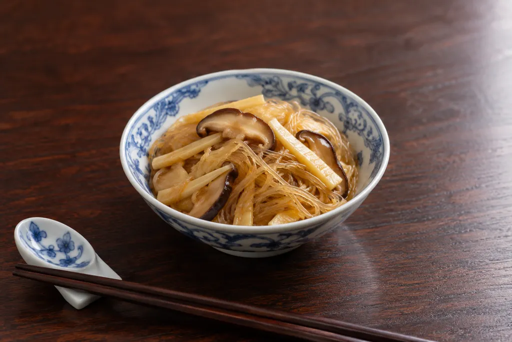 春雨とたけのこのしいたけ入り中華炒めの完成イメージ