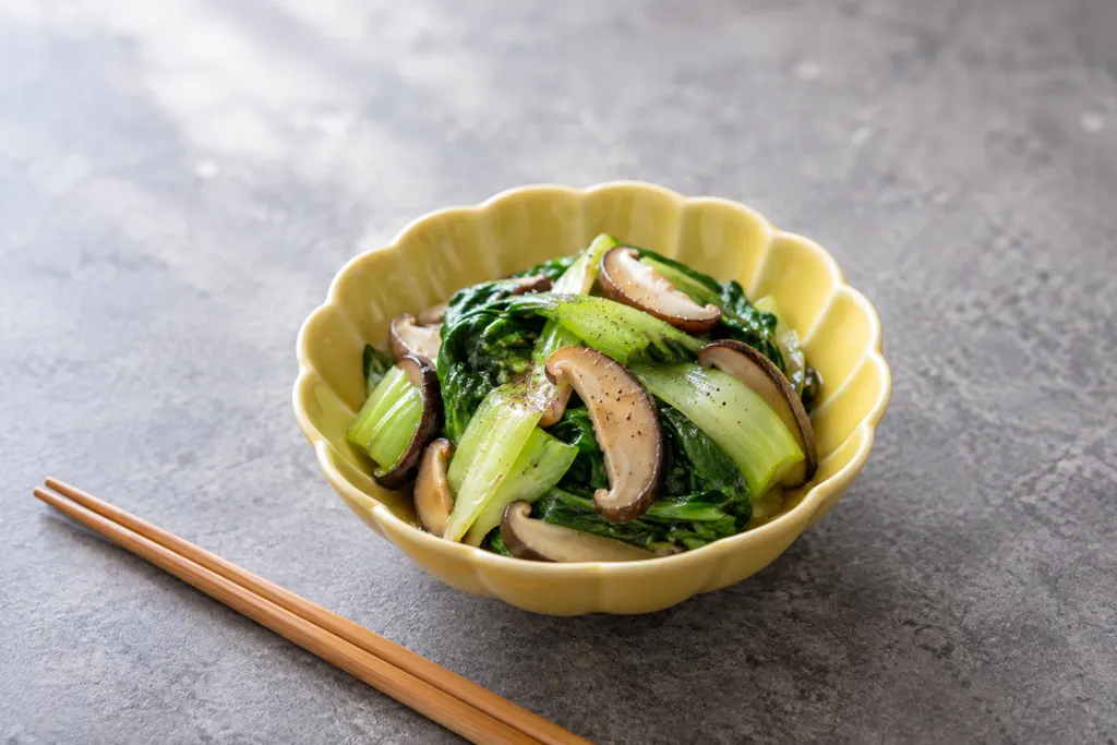 チンゲン菜としいたけの中華ごま油和えの完成イメージ
