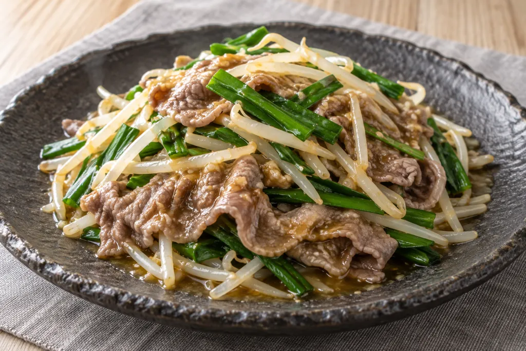 牛肉とニラのレンジ重ね蒸しの完成イメージ