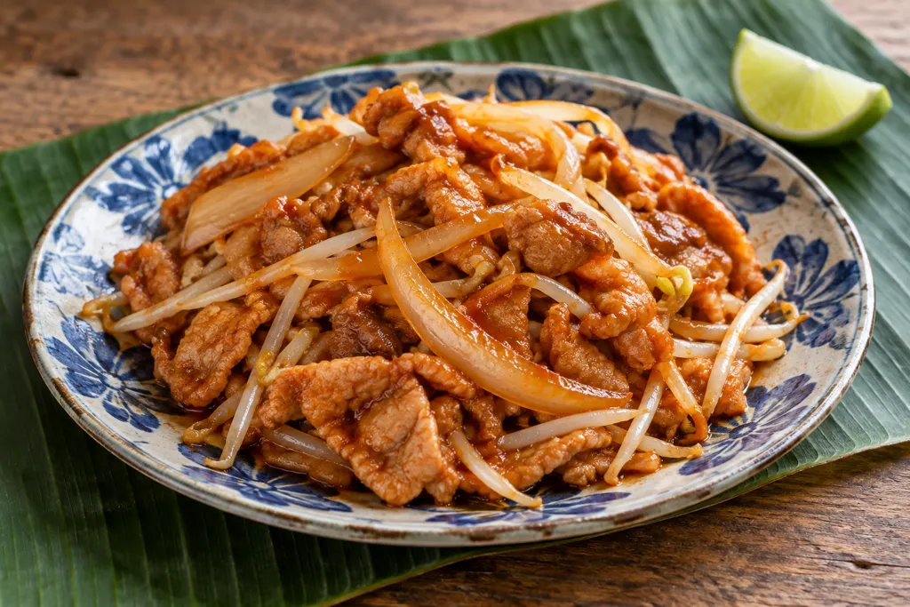 豚こま肉と玉ねぎのコチュジャン炒めの完成イメージ