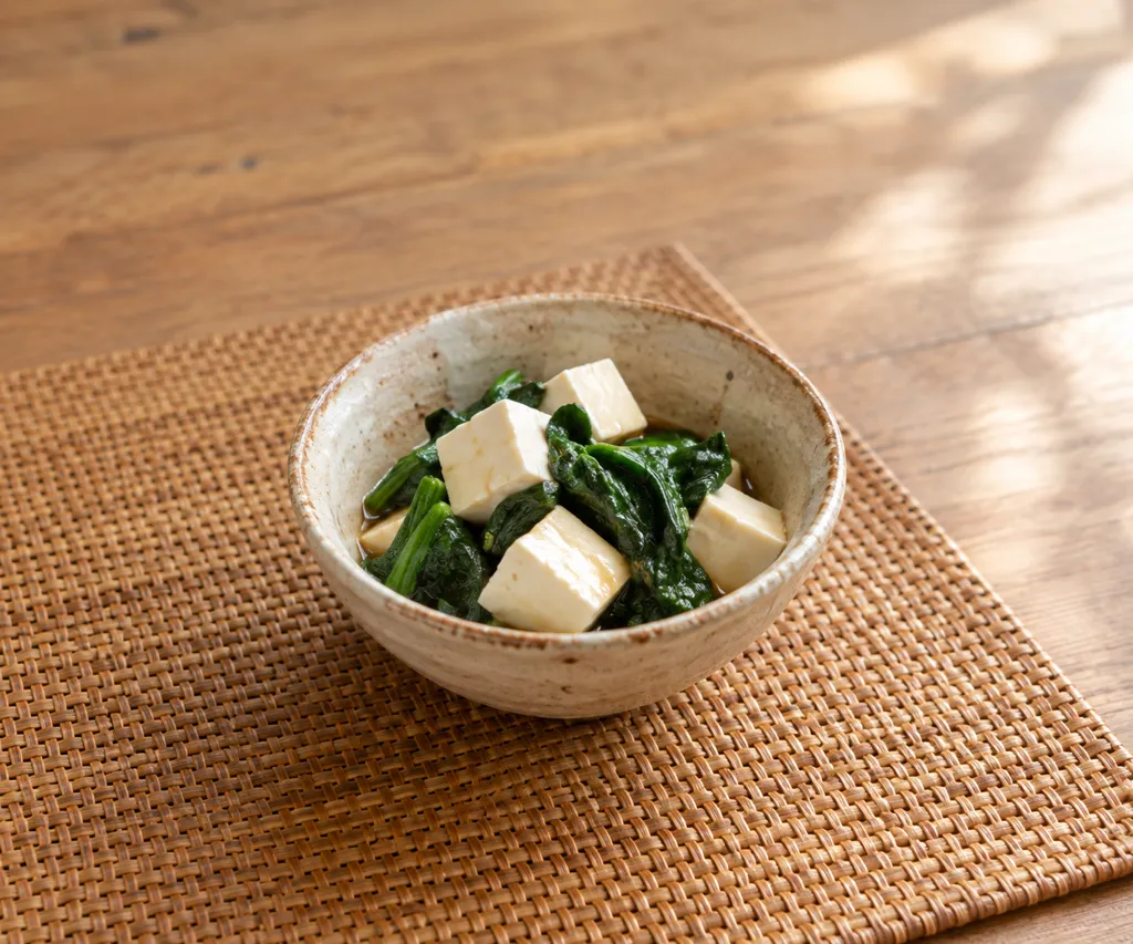 豆腐とほうれん草のサラダの完成イメージ