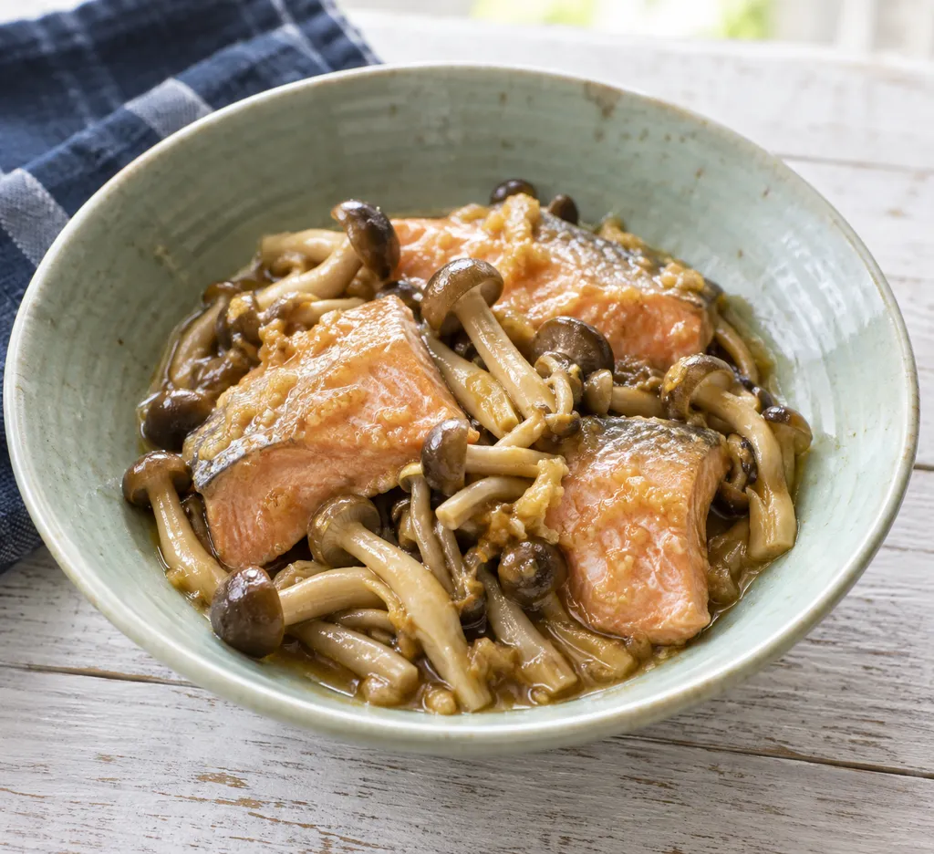 鮭としめじのしょうが味噌蒸し焼きの完成イメージ