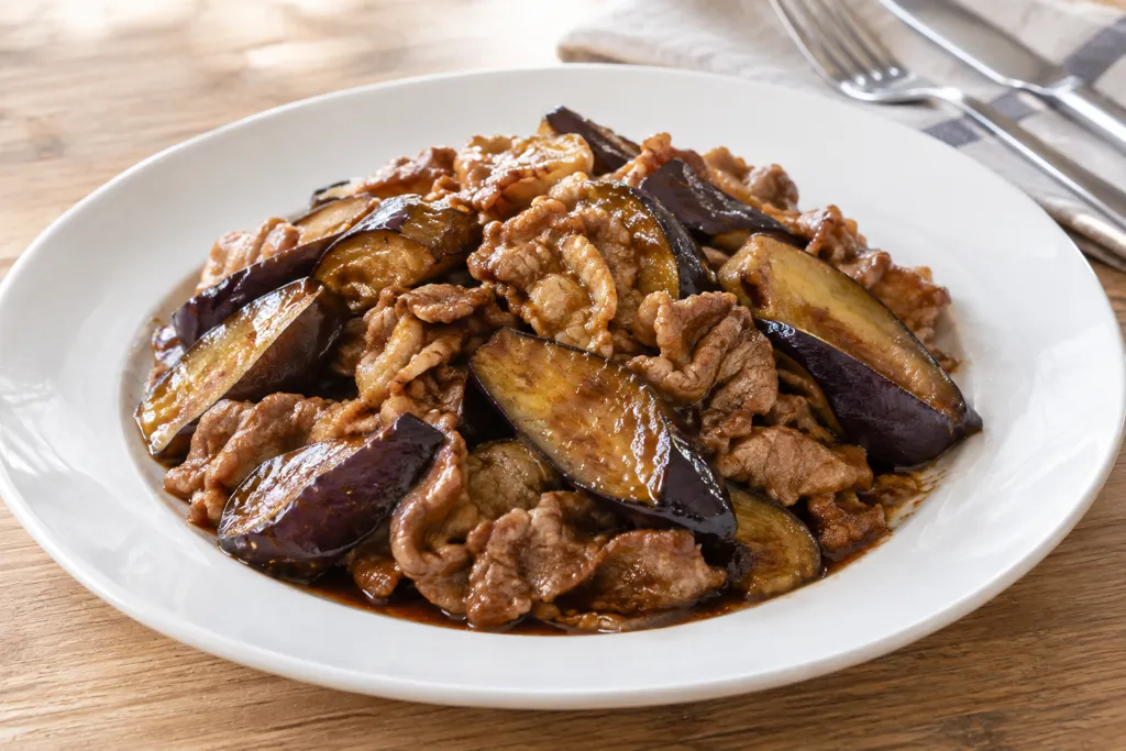 豚こま肉となすのしょうがバルサミコ焼きの完成イメージ